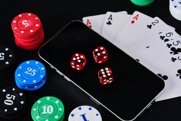 Super Sic Bo live-dealer table on 03 2d showing three dice and betting board